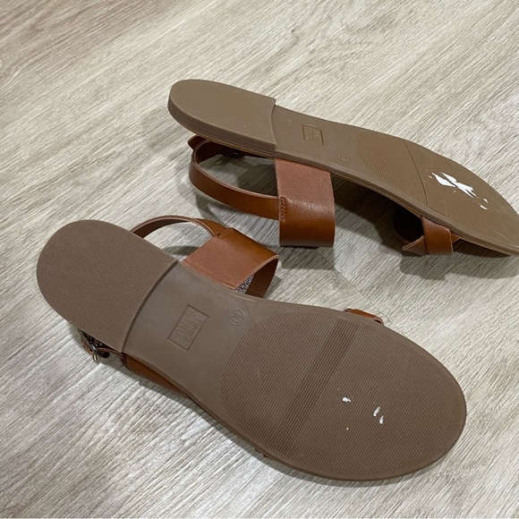 NEW Time and Tru Tan Sandals - Picture 5 of 6